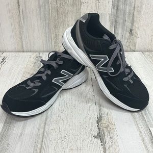 New Balance size 7 boys sneakers